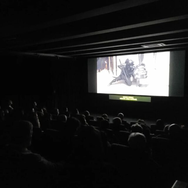 Fier·e·s que Les âmes bossales de François Perlier ait été sélectionné au festival Jeden Svět / One World ! 🎉 
Un immense rendez-vous à Prague pour le documentaire sur les droits humains. 🇨🇿🔥 Merci au festival pour cette belle mise en lumière !

@francoisperlier @jedensvetcz @nicolas_contant @perraud.benoit @luco_obruneti @alca_naquitaine @fokalayiti @tv7_sudouest